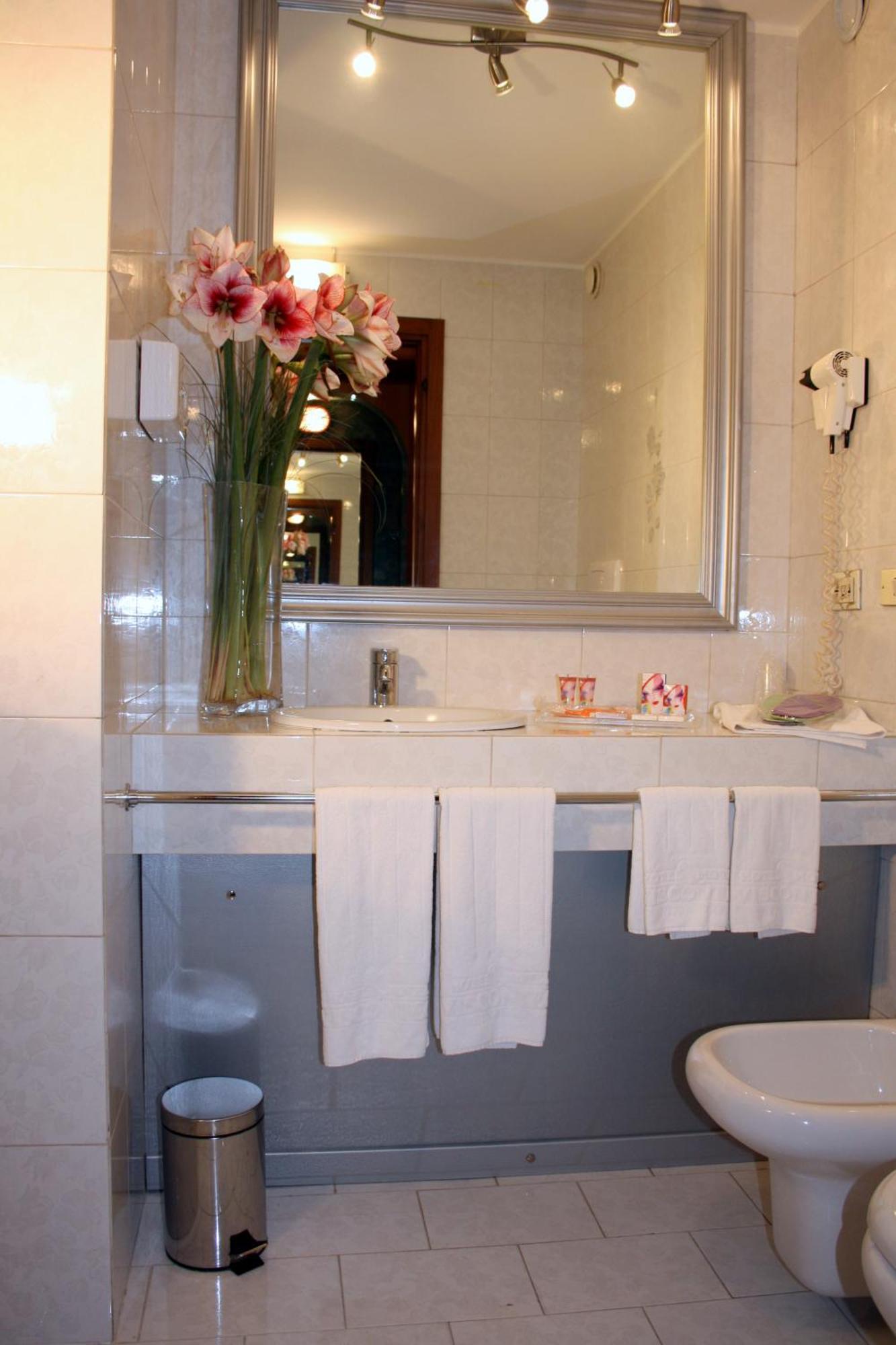 Hotel Visconteo