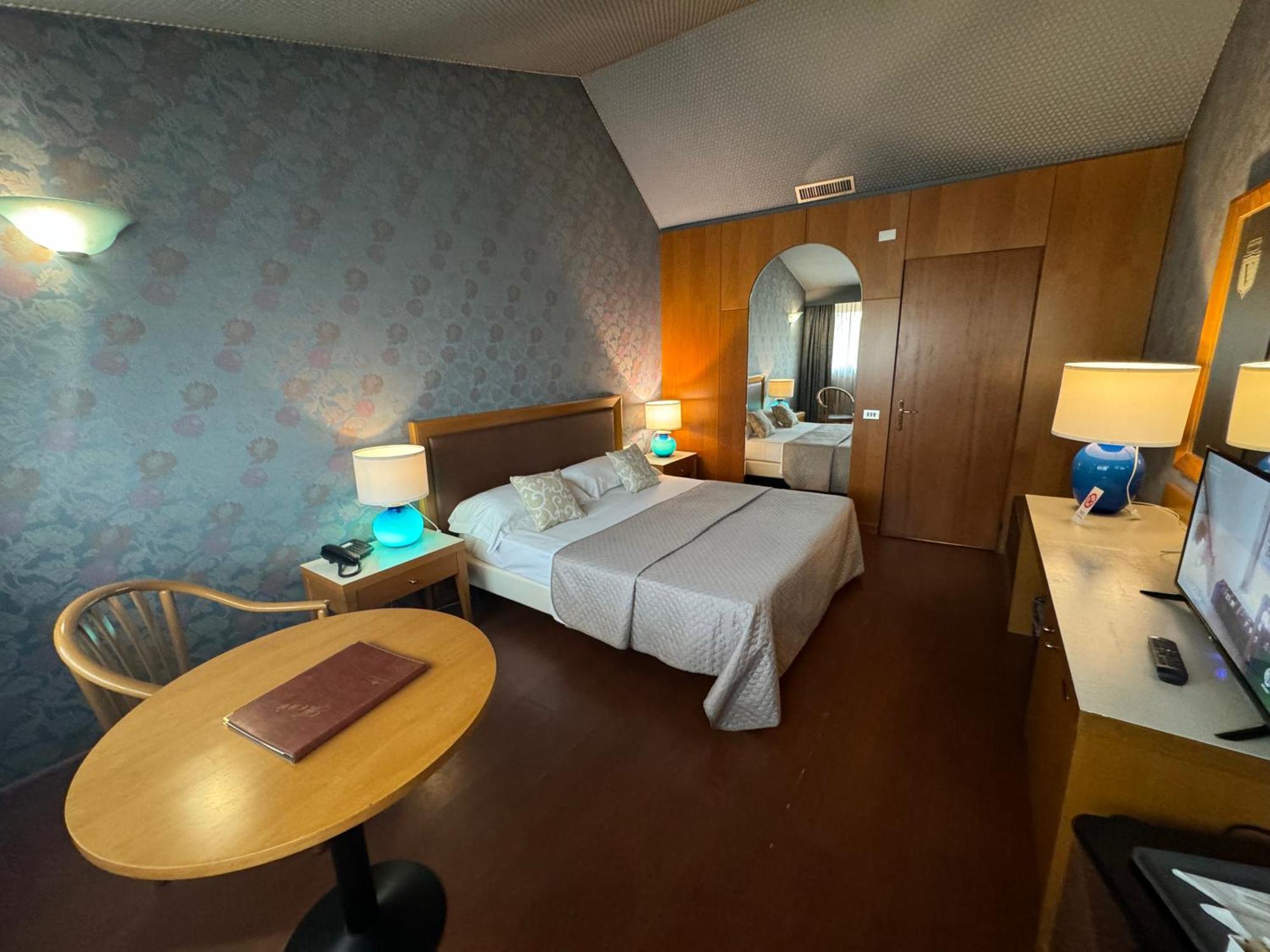 Hotel Visconteo